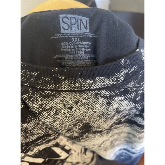 Kurt Cobain TShirt Sz XXL Spin Nirvana. RN#71868. 2XL - Picture 2 of 3